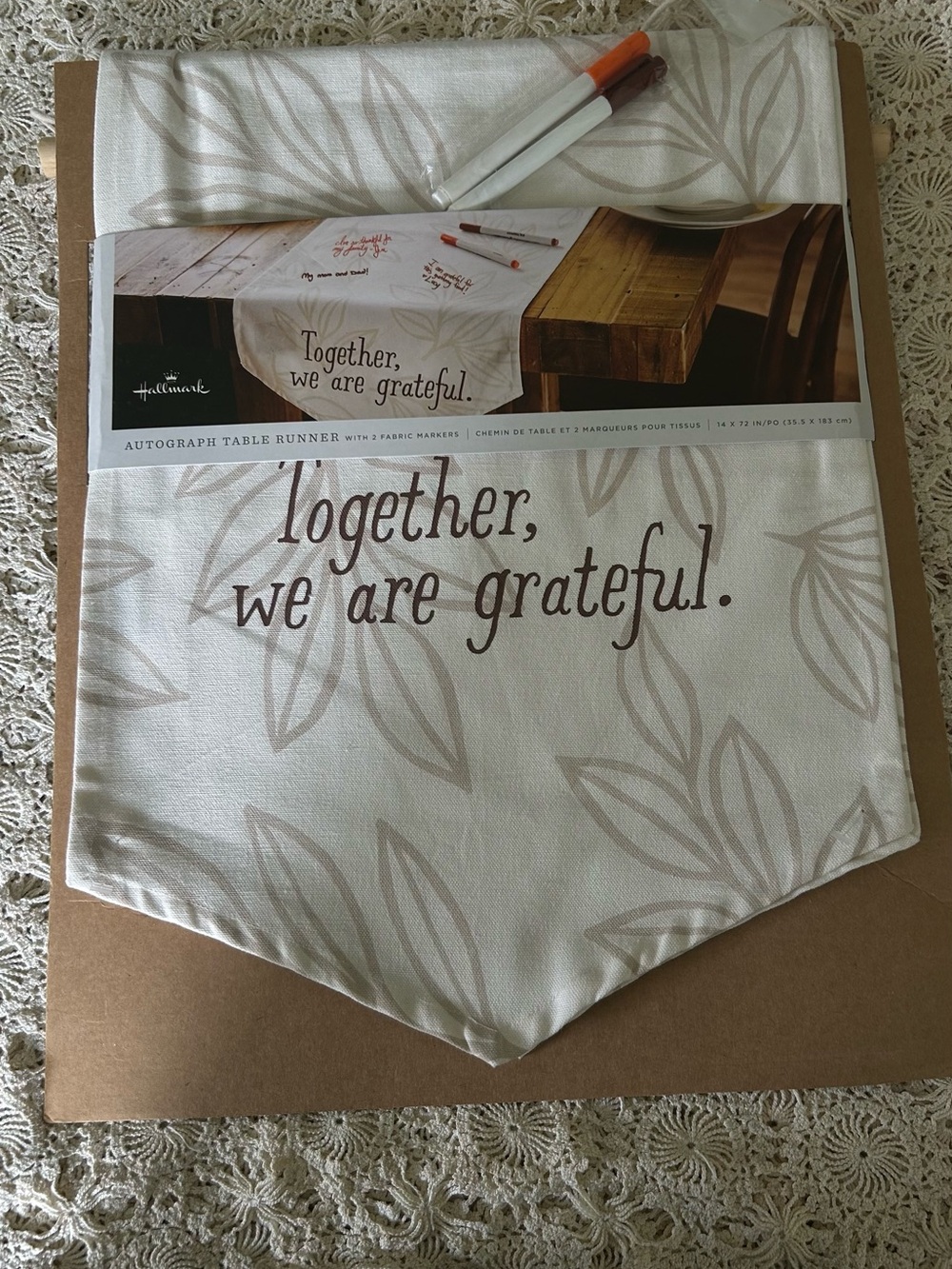 Thanksgiving Motive, Hallmark Cream Table Runner with Taupe Leaf Design